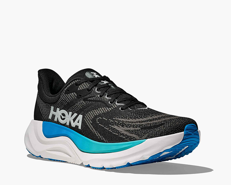 HOKA ARAHI 8