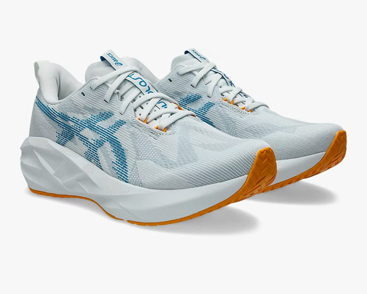 ASICS NOVABLAST 5