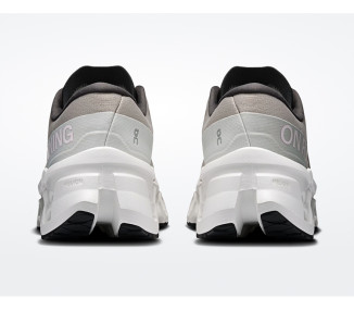 ON CLOUDMONSTER 3 MULHER