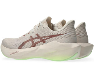 ASICS NOVABLAST 6
