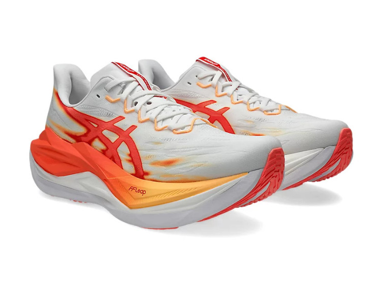 ASICS SUPERBLAST 3
