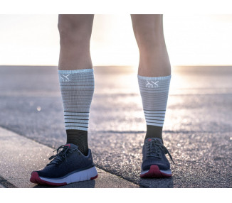 COMPRESSPORT MID COMPRESSION SOCKS BLACK/ICE BLUE