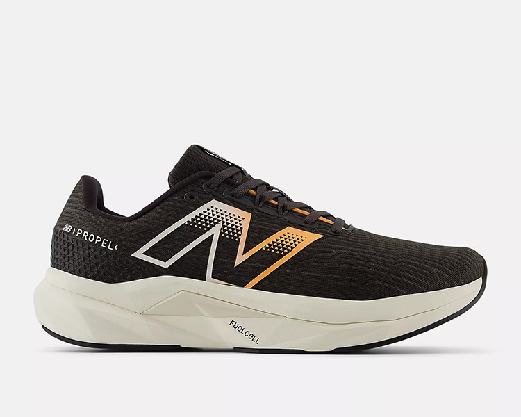 NEW BALANCE FUELCELL PROPEL V5